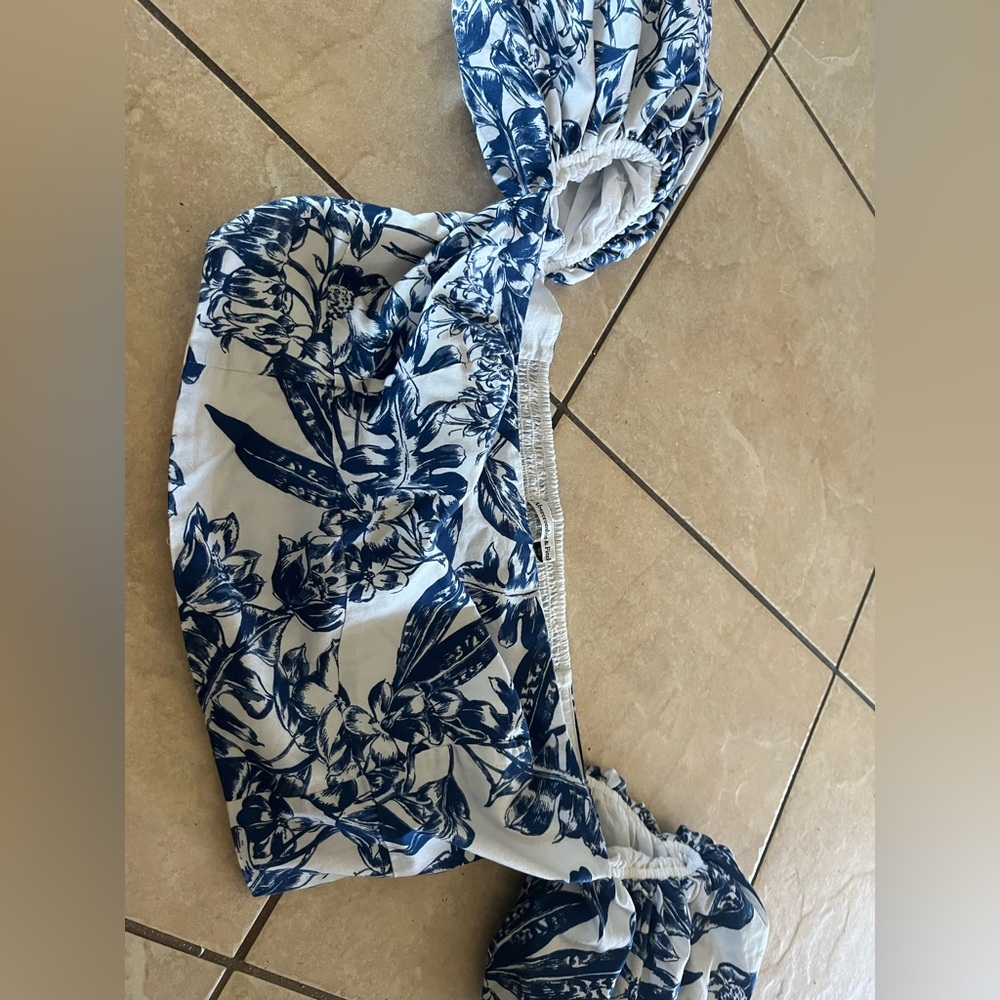 Blue and White Floral Crop Top Abercrombie
